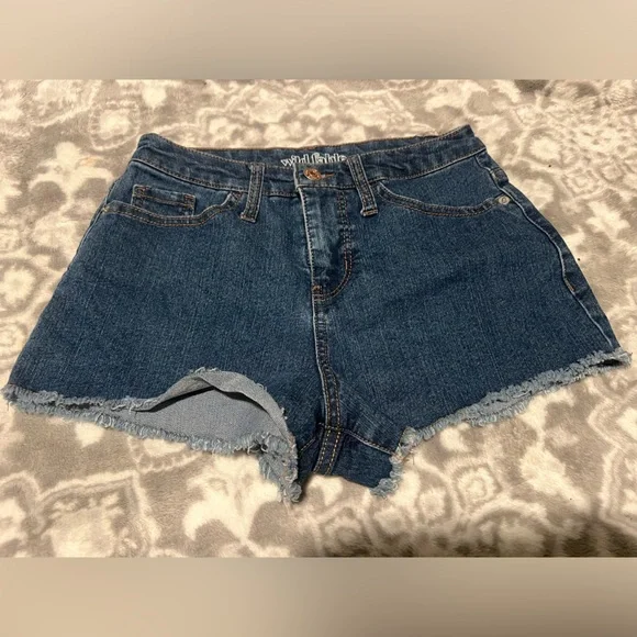 WILD FABLE SHORTS - Picture 5 of 7